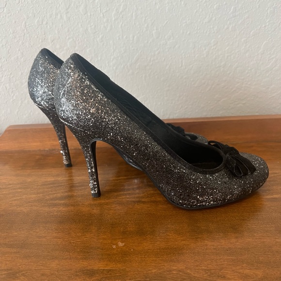 Sparkly Pumps - Picture 2 of 4